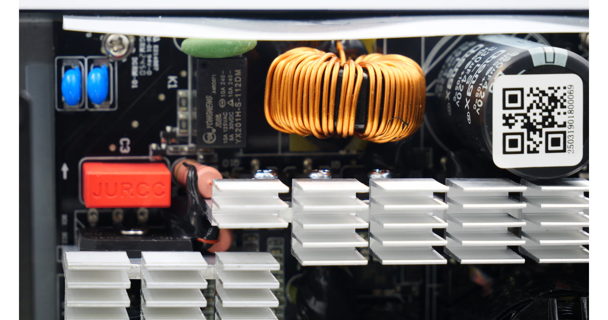 ¿Una fuente ATX 3.1 de 35 dólares que realmente vale la pena? Deepcool PL550D