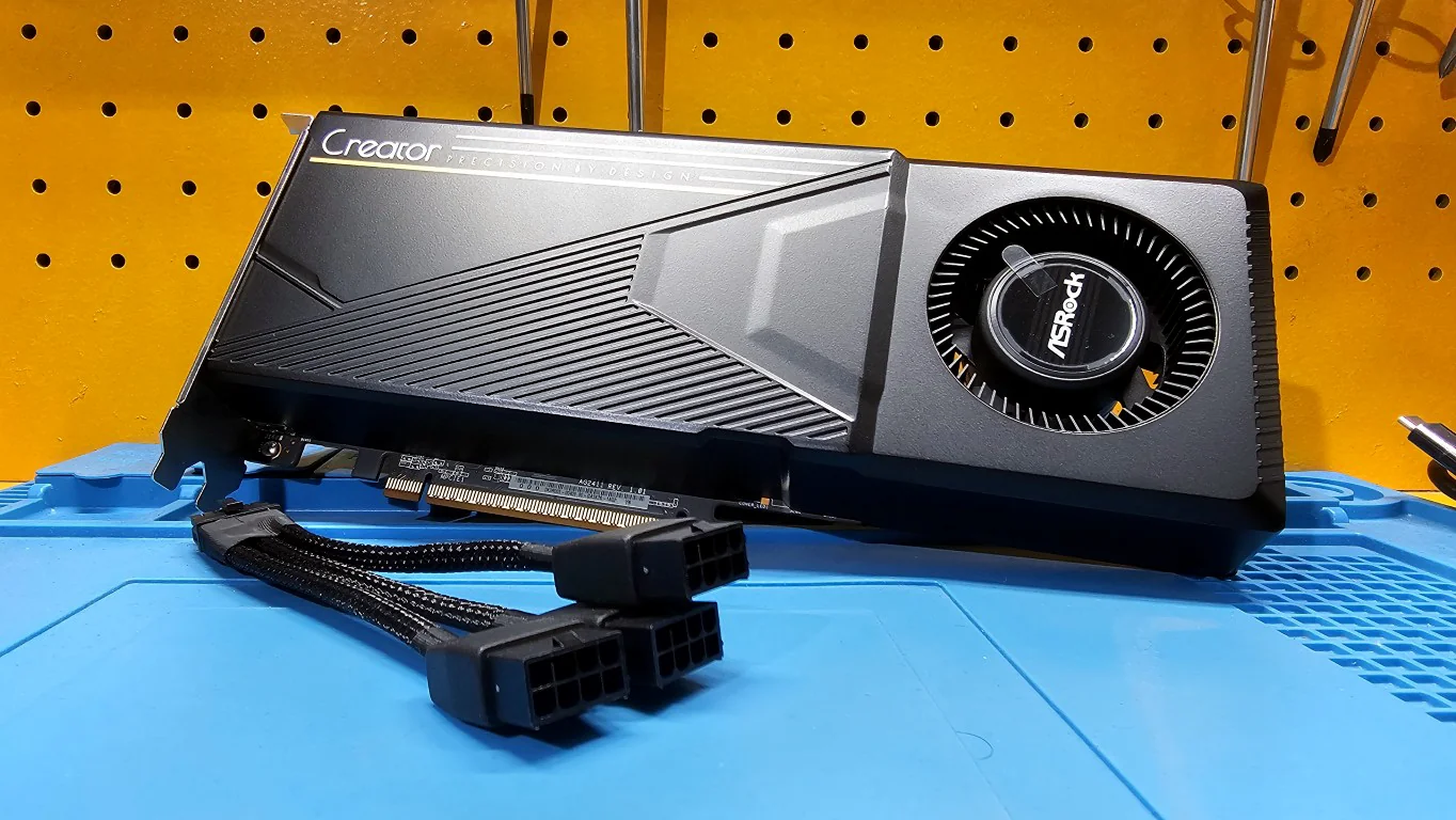 ASRock Radeon AI PRO R9700 Creator 32GB: mucha VRAM para IA local, creación y una workstation que también puede jugar