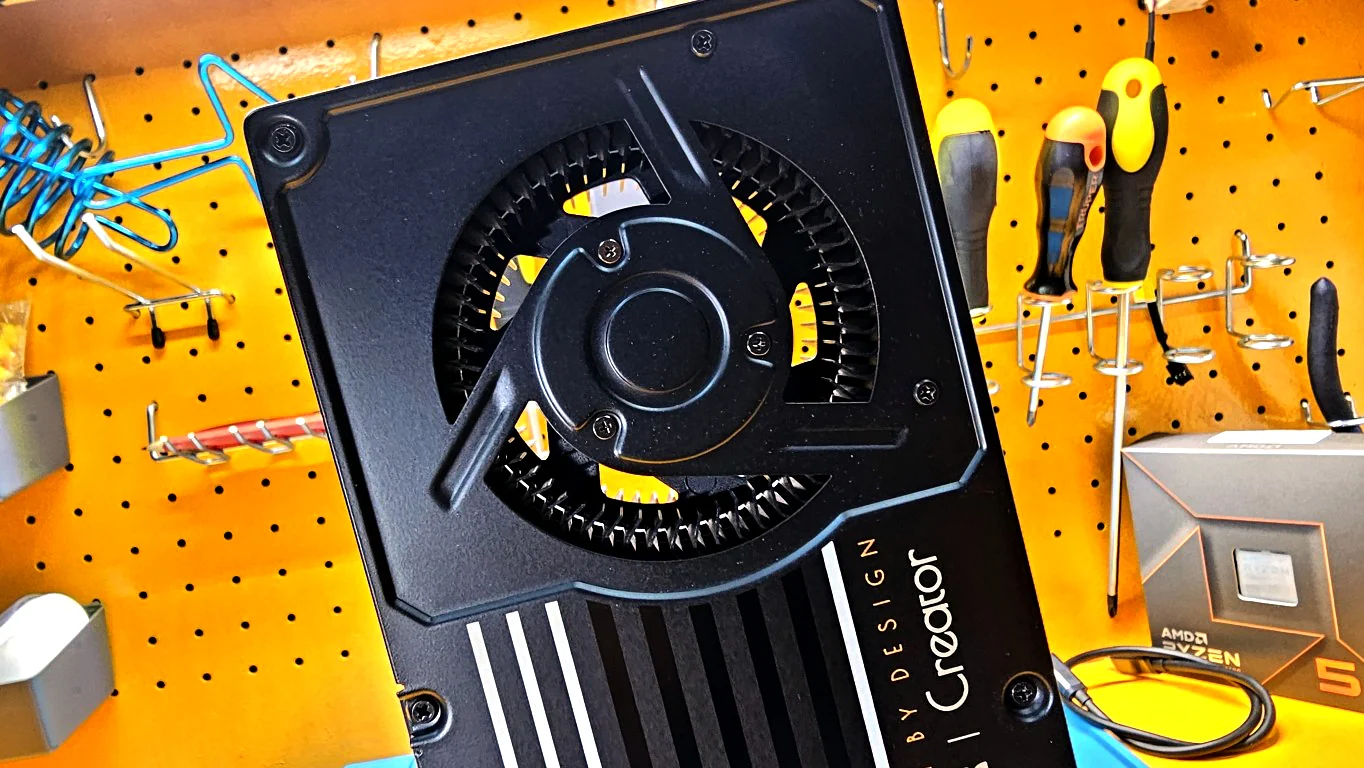 ASRock Radeon AI PRO R9700 Creator 32GB: mucha VRAM para IA local, creación y una workstation que también puede jugar