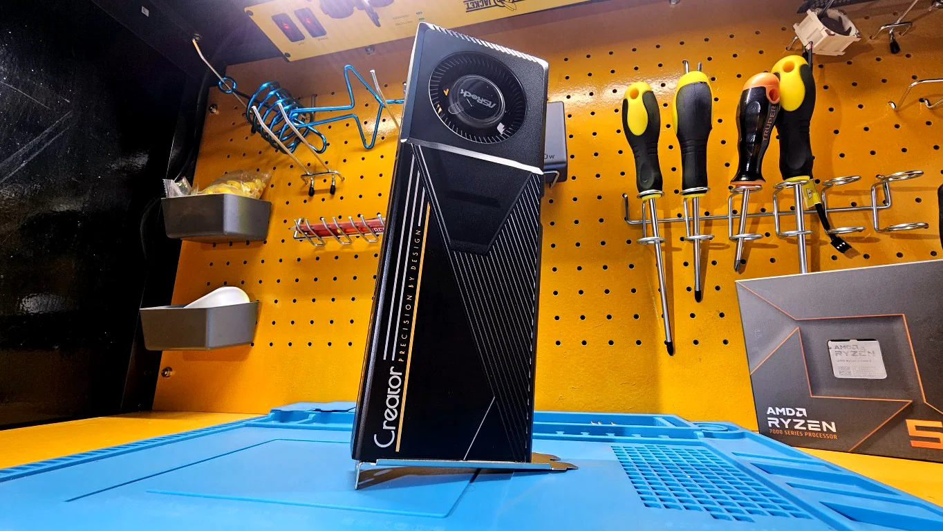 ASRock Radeon AI PRO R9700 Creator 32GB: mucha VRAM para IA local, creación y una workstation que también puede jugar