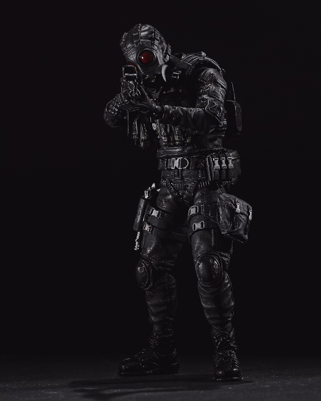 The Grim Reaper in Miniature Aivans Custom 118 Scale HUNK FuryPixel Vertical Photo Front